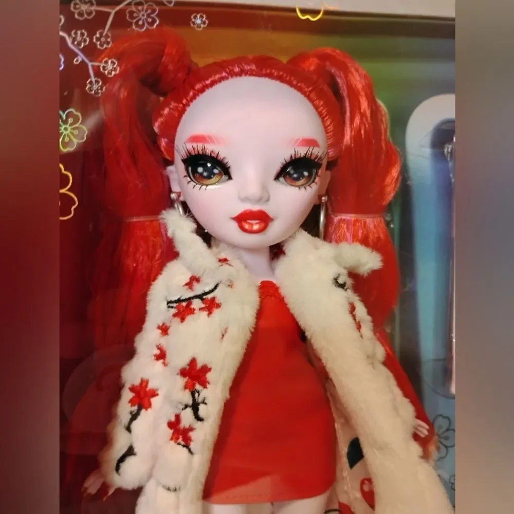 Shadow High Rosie Redwood Doll